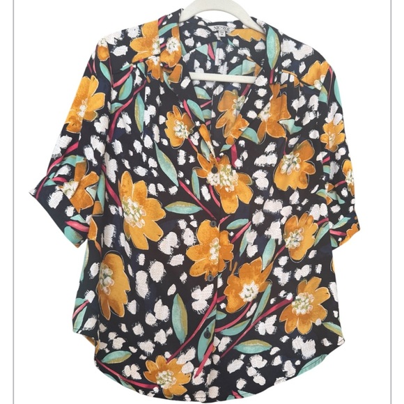 NIC+ZOE NWOT Flower Burst Top Currently in Stores - Picture 4 of 5